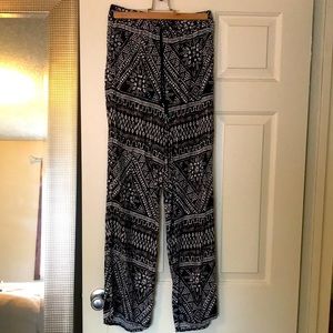 Black and white flowy pants
